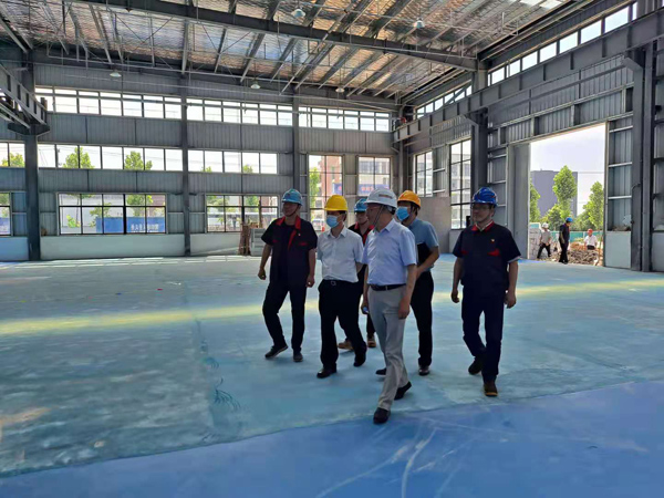 市住建局局長(zhǎng)到獅子山項(xiàng)目調(diào)研